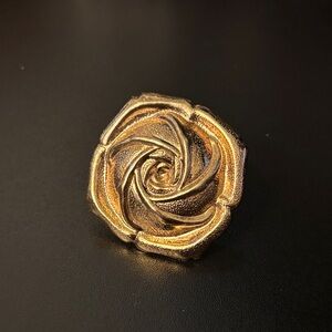 Elegant Goldtone Rose Scarf Clip